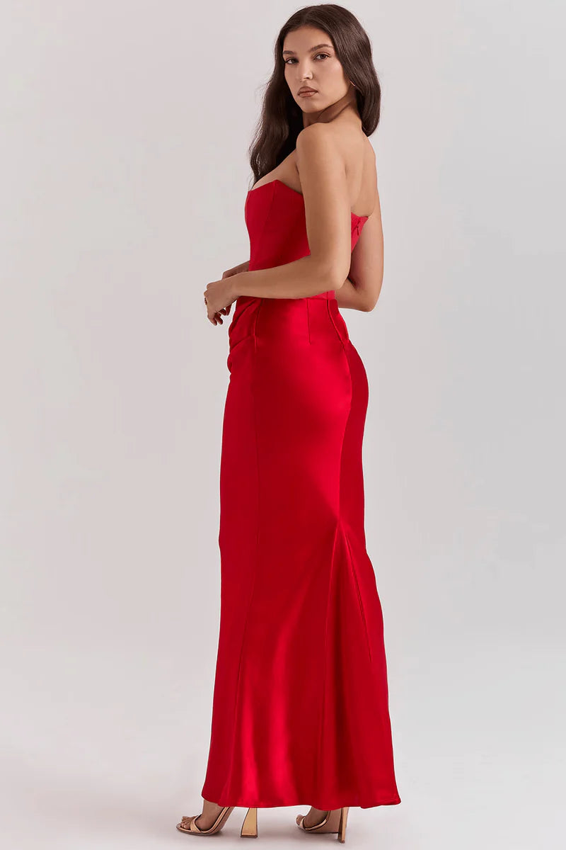 Luxe satiné – robe élégante sans bretelles