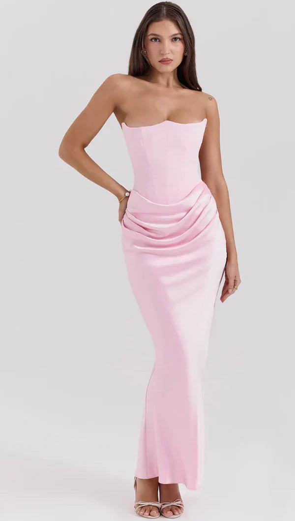 Luxe satiné – robe élégante sans bretelles